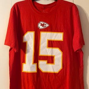 NFL TEAM APPAREL BRAND NEW W/TAG MAHOMES CHIEFS TSHIRT LARGE